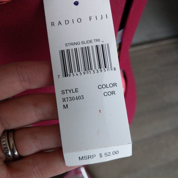 Radio Fiji size M bikini top, new - Picture 4 of 4